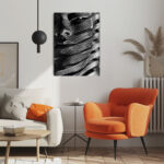 verhüllte identität schwarz weiß fotografie als leinwandbild wohnzimmer schlafzimmer