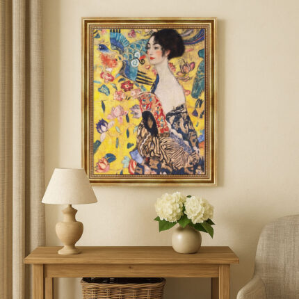 Dame mit Fächer von Gustav Klimt Bild mit Rahmen in Gold (Kopie)