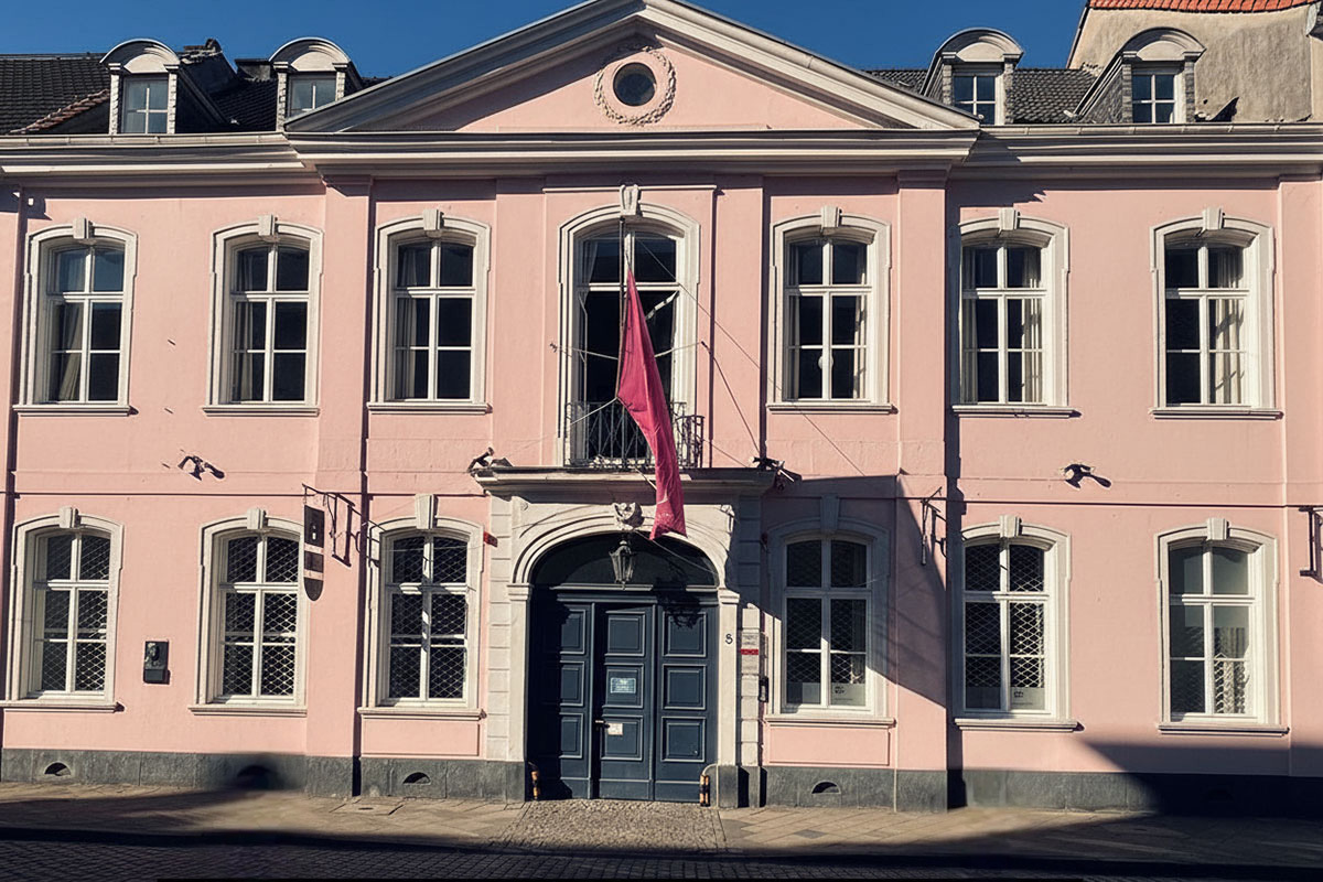 Galerie Beck & Eggeling in Düsseldorf zählt zu den schönsten Galerien Deutschland Beck Eggeling Aussen