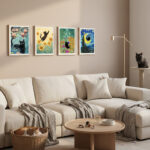 Die Kunstkatzen 4er Set Poster, Schwarze Katze in Berühmten Gemälden – Van Gogh Sternennacht, Monet Seerosen, Klimt Stil Deko für Katzenliebhaber