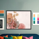 Zarte Pflanzensilhouetten auf Rosa mit rundem Sonnenelement und Monstera-Blättern