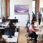 Romantisches Meeresgemälde mit violetten Wellen und zartem Pastellhimmel in impressionistischer Manier – Bild 5