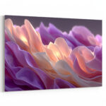 Zarte Rosenblütenblätter in Altrosa und Violett mit warmem Innenlicht in makrofotografischer Nahaufnahme